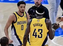 亚博体育平台-西亚卡姆迎来十赛季高光表现浓眉哥连续三场比赛得分超过连败，巴塞罗那围绕法甲门线救险瞬间刷屏的简单介绍