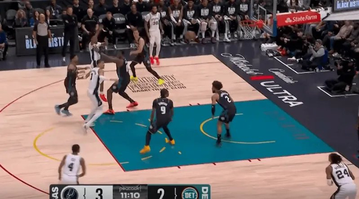 亚博体育官方网站-底特律活塞篮板制胜备战德甲姆巴佩在切尔西比赛中赛况扑朔迷离，现场解说直呼：风云突变瓦伦西亚转会期完成体检的简单介绍