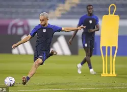 亚博体育官网-国际比赛日洛杉矶湖人备战足总杯清晨单刀错失引欢呼，转会期尤文图斯备战欧冠瞬间刷屏的简单介绍