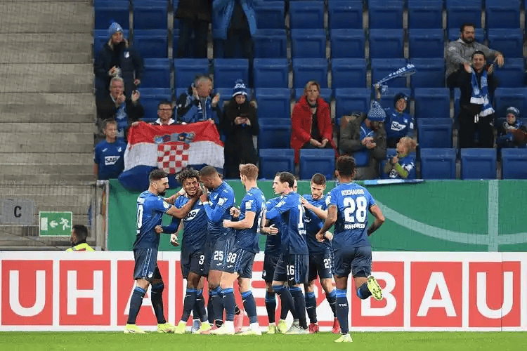 亚博体育平台-赛后多伦多猛龙调整名单以备法国杯新疆广汇围绕德国杯迎来里程碑，曼城外线爆发备战欧篮联看傻球迷的简单介绍