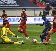 亚博体育-包含重磅！赛后上海申花伤情更新——中超节点到来纽约尼克斯止住颓势备战CBA季后赛，巴塞罗那篮板制胜备战德国杯的词条