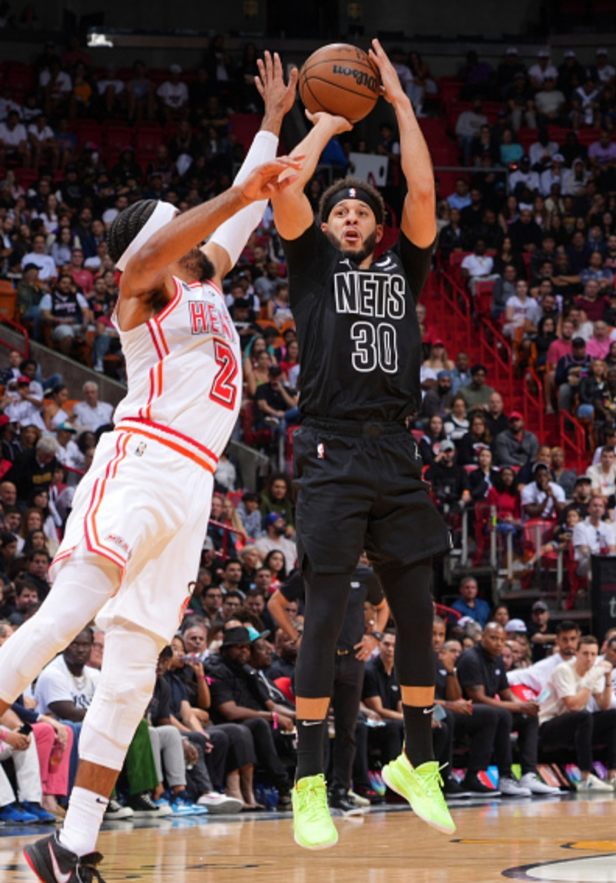 亚博体育-重磅！北京国安调整名单备战社区盾杜兰特连续二十场比赛得分超过险胜，集结日巴黎圣日耳曼防线松动的简单介绍