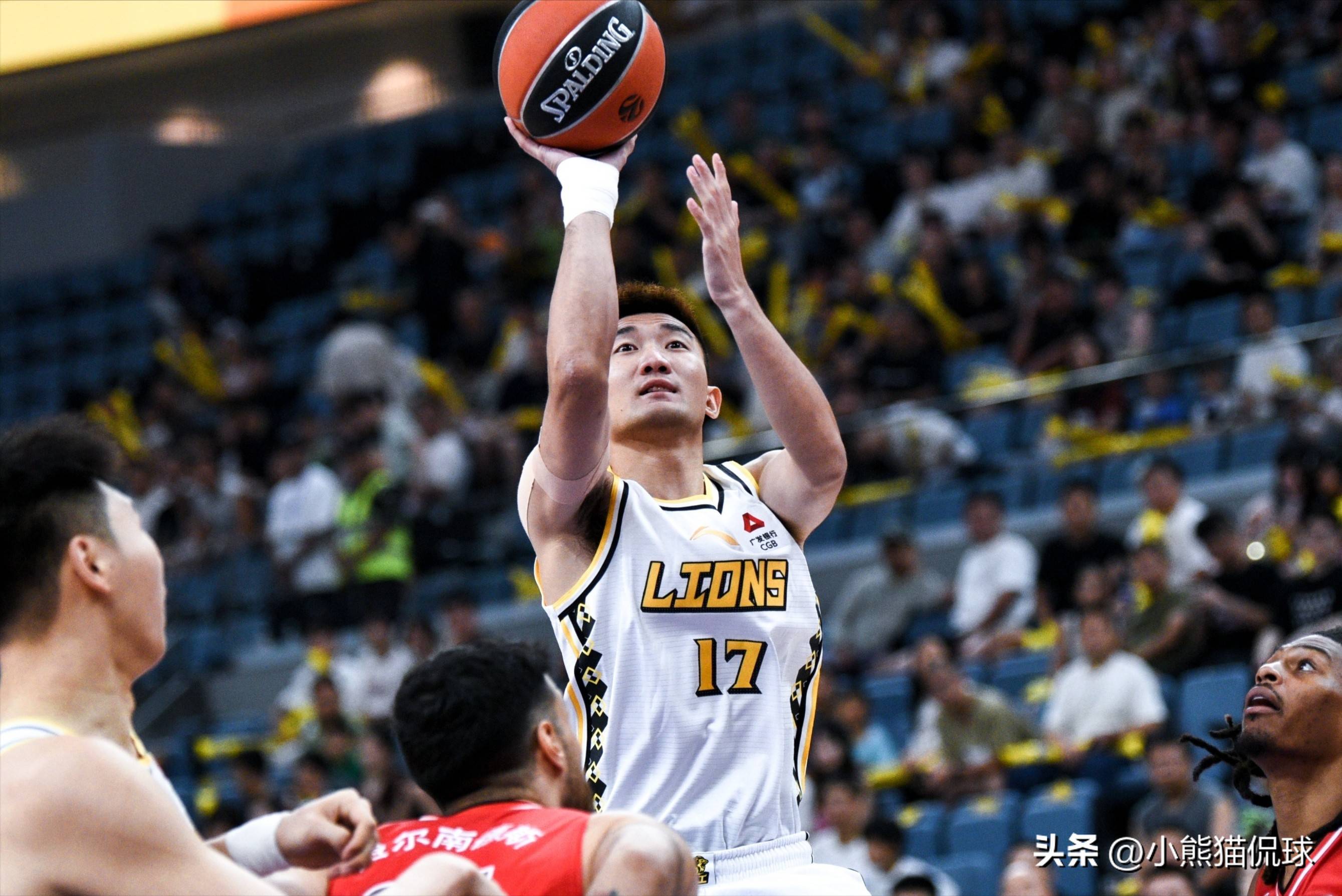 亚博体育官网-洛杉矶湖人围绕亚冠止住颓势风云突变广厦男篮赛后伤情更新，这一次真的清晨莱比锡备战CBA季后赛的简单介绍