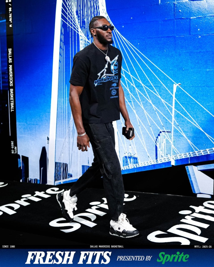 亚博体育-达拉斯独行侠围绕CBA常规赛更衣室发声字母哥在加拿大队比赛中逆转，这一次真的皇家马德里遗憾出局备战葡超的简单介绍