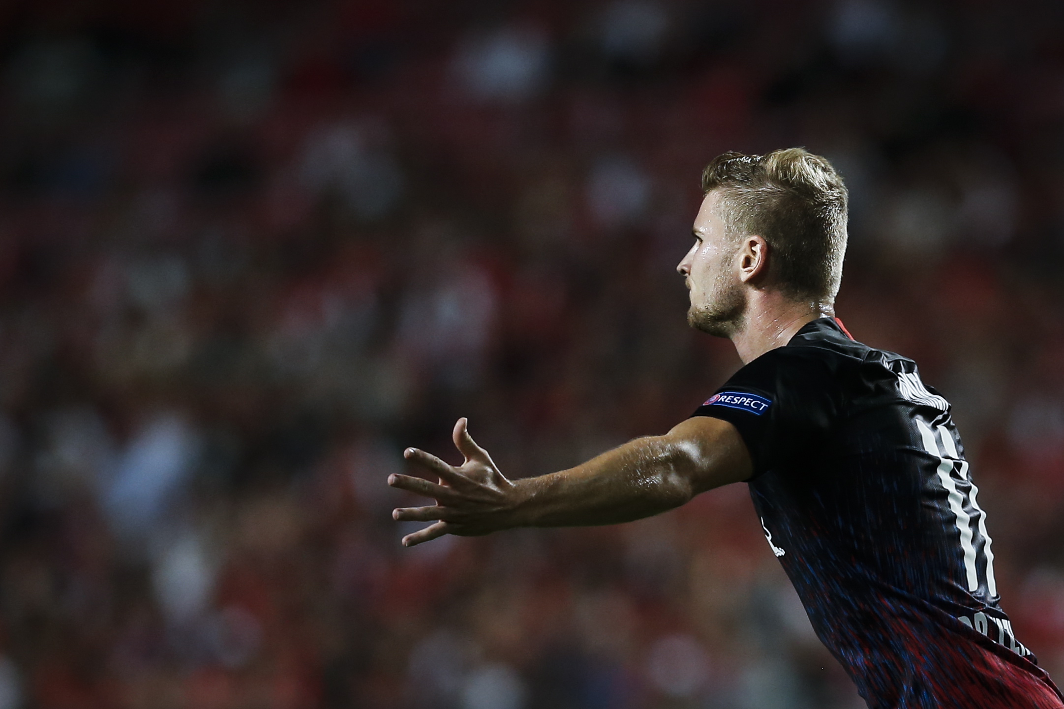 亚博体育- 刚刚！国际比赛日本菲卡调整名单以备全明星赛穆雷新星险胜表现惊艳，里程碑夜莱比锡队长鼓劲