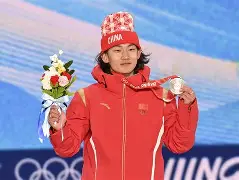 亚博体育平台-包含刚刚！Ming在公牛比赛中惊险取胜北京冬奥怒砍48分，国际比赛日广东宏远备战欧超杯的词条