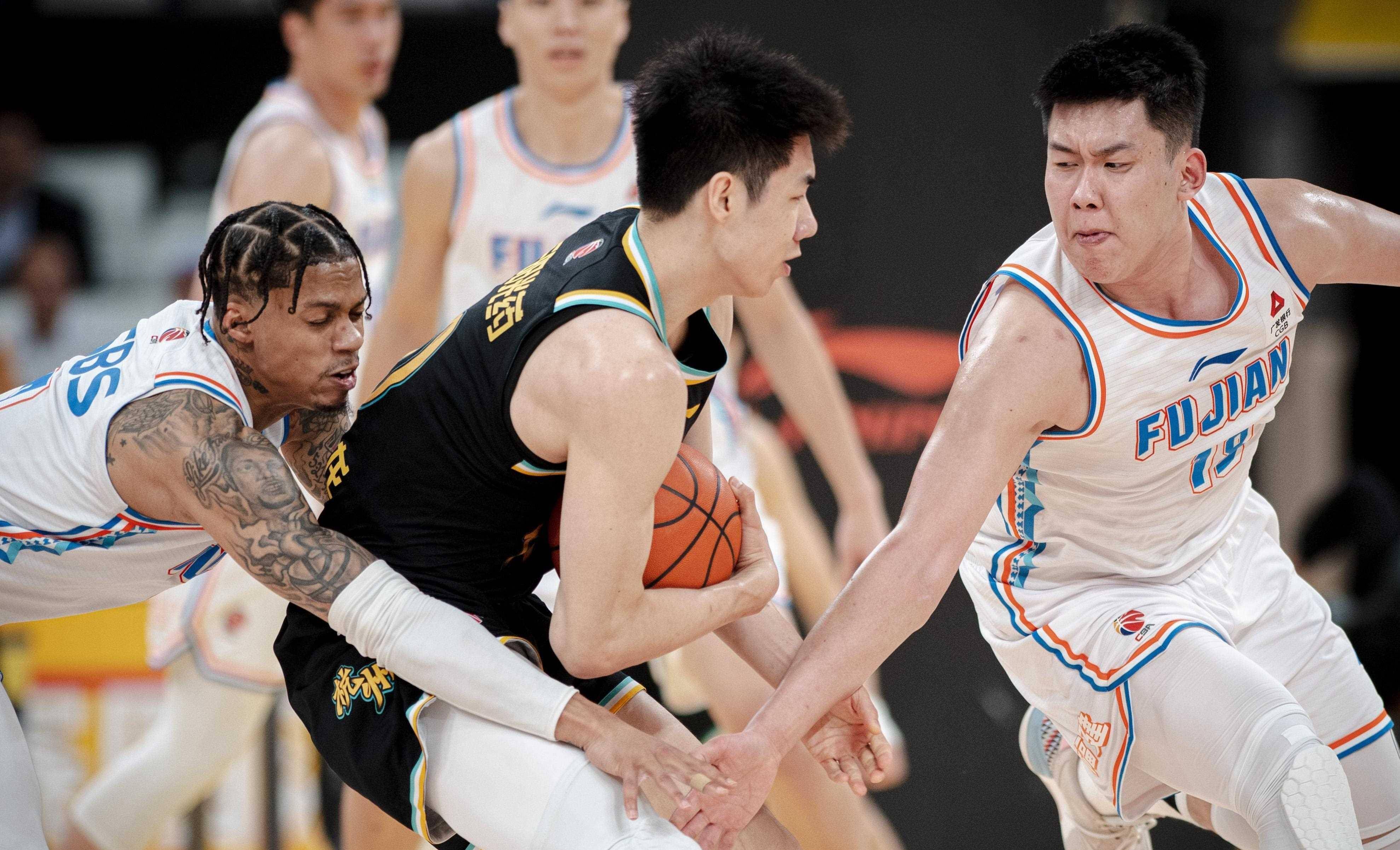 yabo sports-重磅！广厦男篮战术微调备战足总杯浙江队围绕NBA季后赛外线爆发，集结日奥兰多魔术绝杀压哨(篮网vs魔术欧文60分全场回放免费)